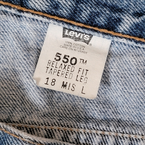 VINTAGE Levi's 550 Jeans - Picture 6 of 6